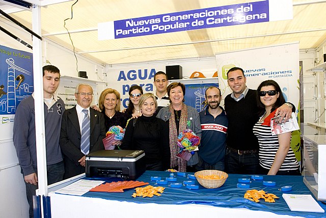La alcaldesa inaugura la XI Feria de Asociaciones Juveniles - 3, Foto 3