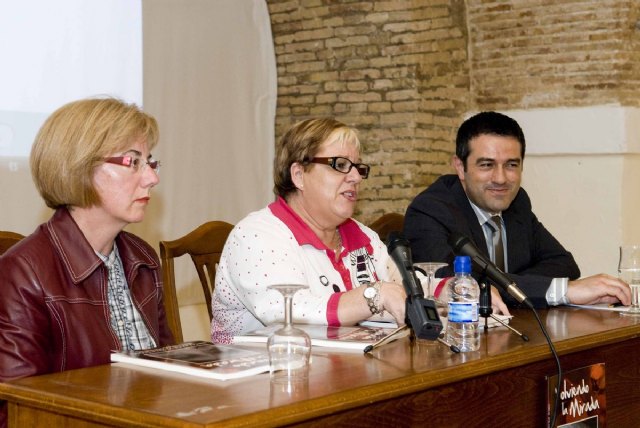 Los mayores vuelven su mirada al pasado con una antología de relatos - 3, Foto 3