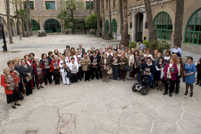 Los mayores vuelven su mirada al pasado con una antología de relatos - 5, Foto 5