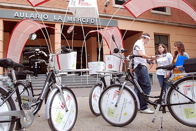 Empresa difunde el ‘Día de la Persona Emprendedora’ entre los estudiantes de la Región - 2, Foto 2