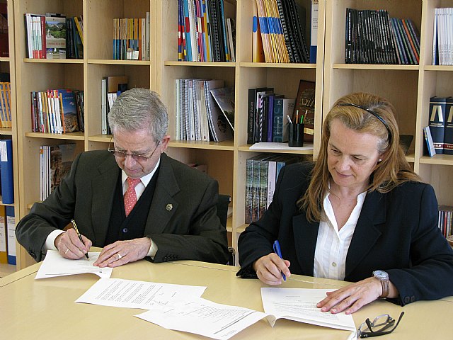 Turismo y FADE organizan cursos de hostelería para inmigrantes - 1, Foto 1