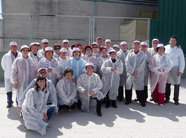 El reciclado del vidrio, más cerca de las amas de casa y pensionistas de Lorquí - 1, Foto 1