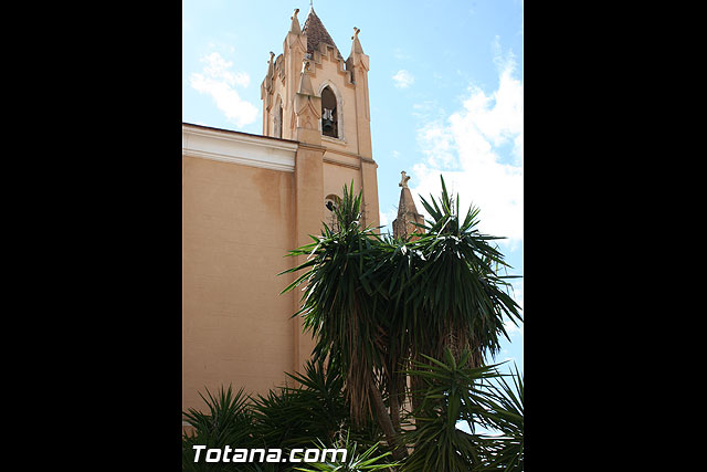 El alcalde y la concejal de Educacin inauguran la VIII Semana Cultural y Solidaria del colegio 