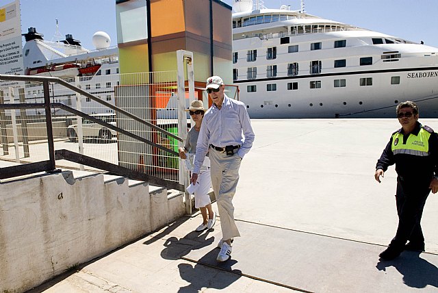 El buque Seabourn Legend recala en el puerto de Cartagena - 2, Foto 2
