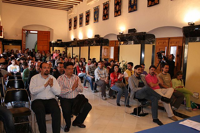 El Ayuntamiento reparte 140.285 euros entre los colectivos de las fiestas patronales - 3, Foto 3