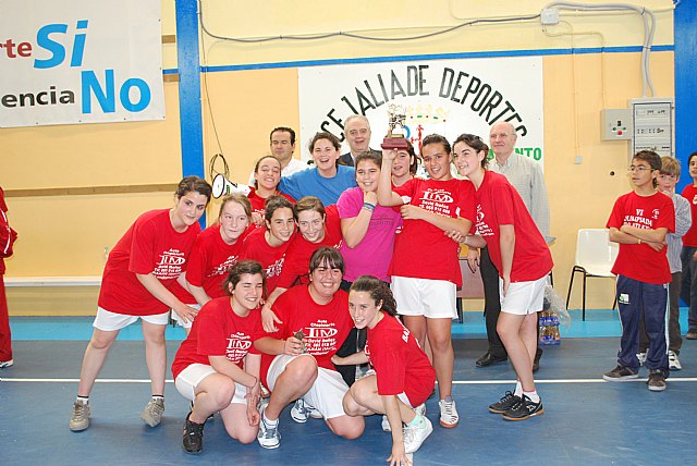 El equipo de Balonmano Infantil Femenino, campeón regional - 1, Foto 1