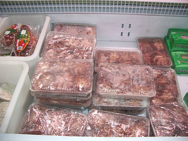 La Concejalía de Sanidad de Molina de Segura ordena el cierre cautelar de un comercio de venta de congelados por graves deficiencias sanitarias - 1, Foto 1