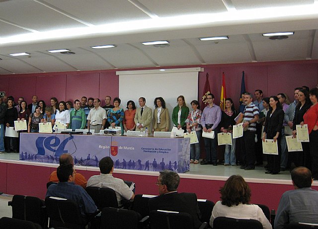 El director del SEF entrega los certificados de profesionalidad a más de 60 trabajadores de itinerarios formativos - 2, Foto 2