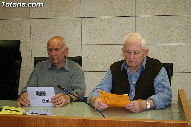 The Senior Center City of the Paretn - Cantareros have the "program of activities of the 2nd semester of Spring 2010", Foto 2