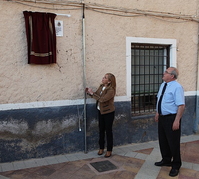 La plaza de la Constitución de Archivel estrena pavimento, mobiliario y una fuente ornamental - 1, Foto 1