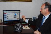 El alcalde de Alhama de Murcia acorta distancias con la ciudadana a travs de la web municipal