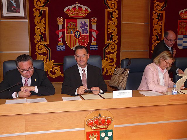 AFESMO y la Consejería de Política Social, Mujer e Inmigración firman un convenio - 1, Foto 1