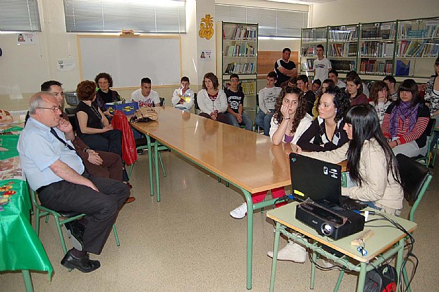 Los institutos Pérez Chirinos y Oróspeda participan en el proyecto Empresa Joven Europea - 2, Foto 2
