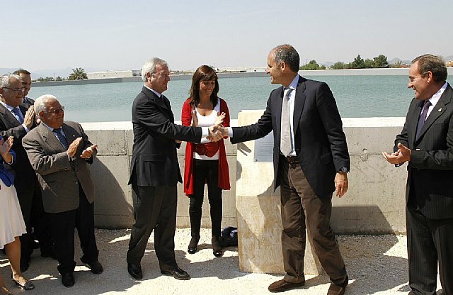 Valcárcel exige a Zapatero que asuma sus competencias en materia de agua y deje de enfrentar a las comunidades - 3, Foto 3