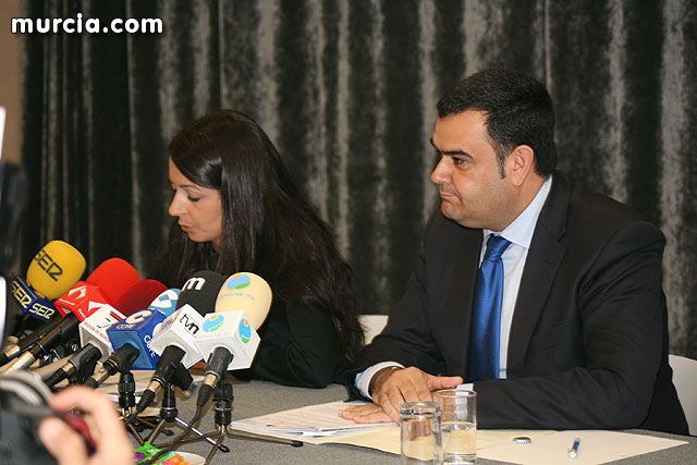 Rueda de prensa del alcalde de Totana y su abogada - 13