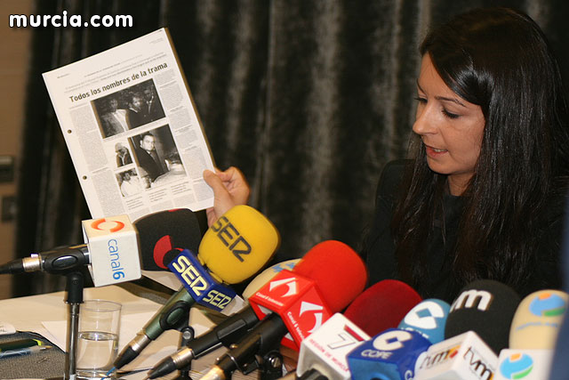 Rueda de prensa del alcalde de Totana y su abogada - 23
