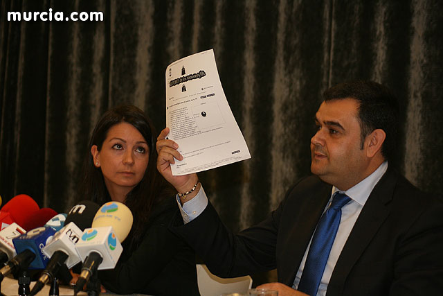 Rueda de prensa del alcalde de Totana y su abogada - 26