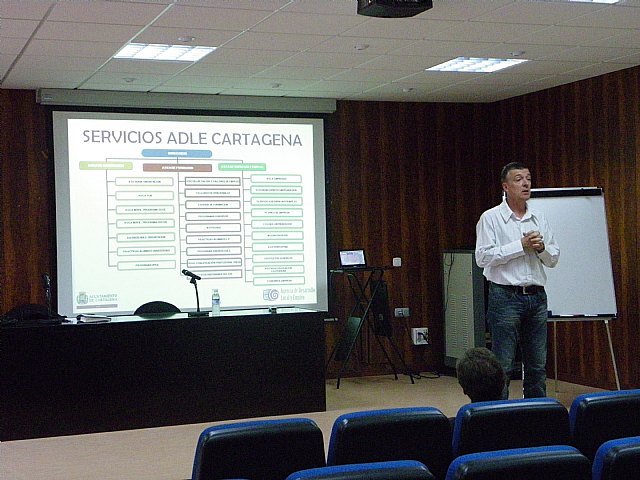 Comienzan los talleres ocupacionales de carpintería y pladur - 1, Foto 1