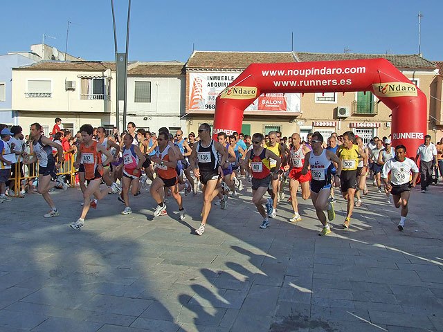 Cientos de atletas participan en la “XXX edición de la “Carrera Pedestre de Ceutí, 1º de Mayo - 1, Foto 1