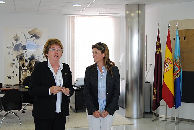Alejandra Andreu asume la dirección del Centro de Servicios Sociales - 1, Foto 1