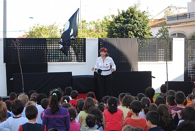 Otto, el niño que quería tocar las estrellas, cierra el ciclo Cuentos del Mundo en la biblioteca municipal - 1, Foto 1