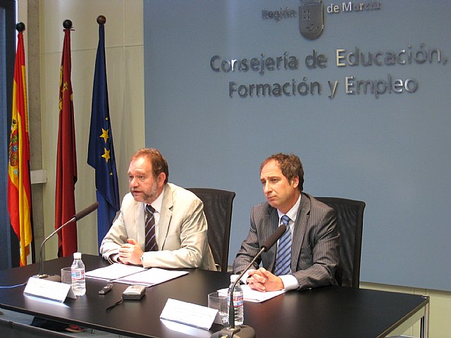 La Comunidad pondrá a disposición de las empresas promotores de empleo para captar ofertas de trabajo - 1, Foto 1