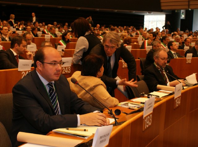 Puerto Lumbreras reafirma su compromiso con el medio ambiente en la Ceremonia Oficial del Pacto de los Alcaldes en Bruselas - 5, Foto 5