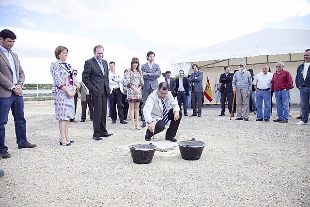 Blaya y Sotoca ponen la primera piedra del nuevo colegio de Puerto de Mazarrón - 1, Foto 1