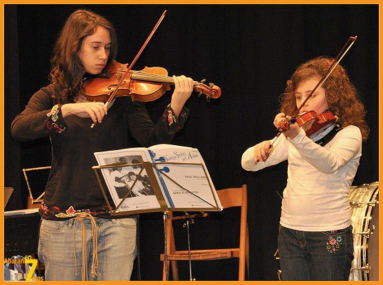 El teatro Cervantes acoge esta tarde las actuaciones de las orquestas juveniles de las Escuelas Municipales de Música de Abarán y de Archena - 1, Foto 1