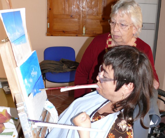 Desde el viernes 7 hasta el día 30 de mayo se puede contemplar la Exposición de Pintores con la Boca y el Pie - 3, Foto 3