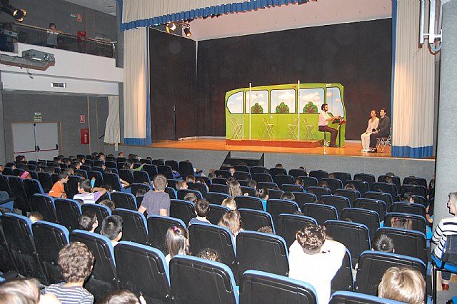 Los escolares torreños aprenden las ventajas de viajar en autobús - 1, Foto 1