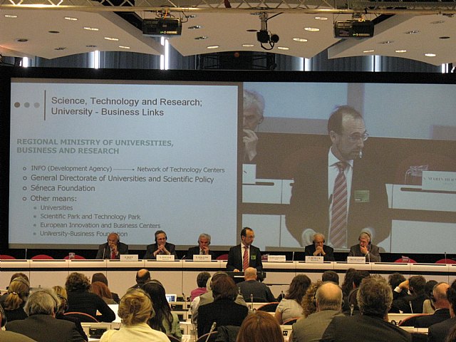 Marín expone ante 300 expertos internacionales el trabajo de integración entre empresas, universidad y centros investigadores en la Región - 1, Foto 1