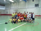 El colectivo de jóvenes de los Barrios Altos gana la segunda competición de fútbol-sala del programa Diversa