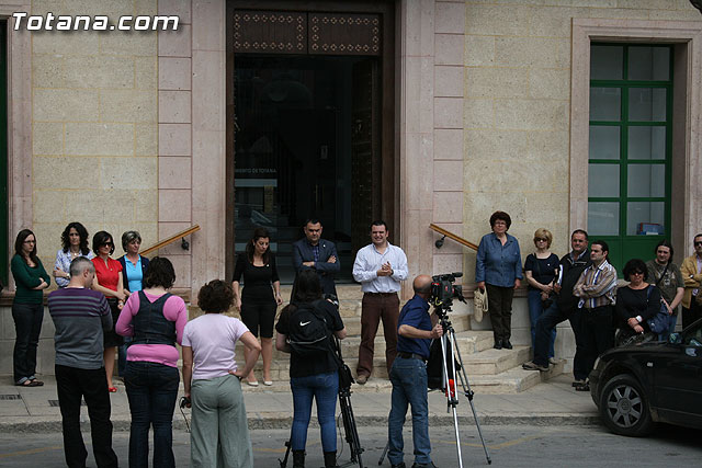 El alcalde hace un llamamiento a los entornos de la vctima y del agresor para que denuncien los casos de violencia de gnero - 8