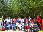 Un total de 24 alumnos del Centro Ocupacional Jos Moya realizan una salida al municipio de Lorca
