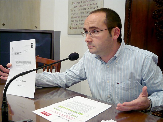 El equipo de Gobierno retrasa el pago de las becas de transporte para los universitarios - 1, Foto 1