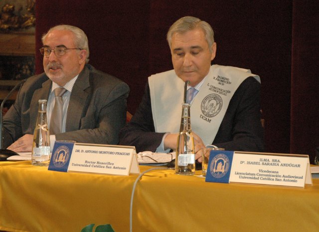 Los nuevos comunicadores de la UCAM, reciben sus Becas y Diplomas acreditativos - 2, Foto 2