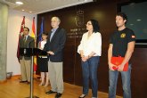 El equipo de Gobierno del Ayuntamiento se suma a la campaña  'Ladrillos solidarios'