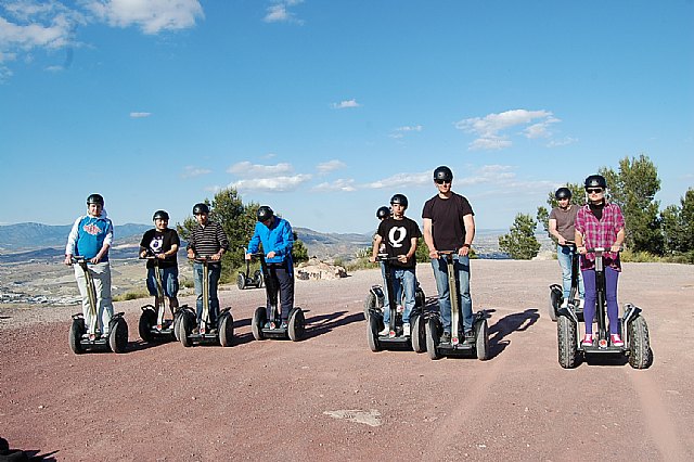100 jóvenes lorquinos disfrutan en la naturaleza con dos actividades de Paintball y Segway - 1, Foto 1