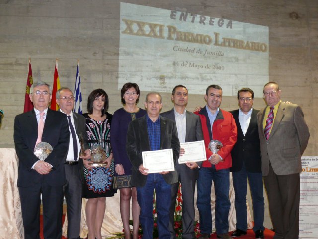 'Luces de Neón' y 'Fresas amargas para siempre', trabajos ganadores del XXXI Premio Literario Ciudad de Jumilla - 5, Foto 5