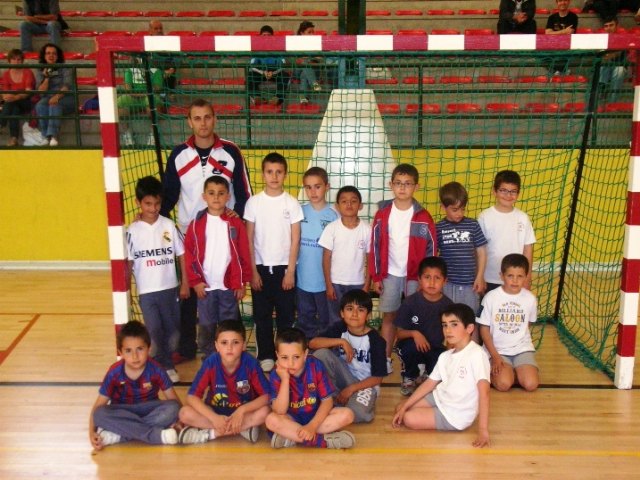 Los alumnos de 1º y 2º de primaria particparon el pasado fin de semana en una jornada de multideporte prebenjamin - 3, Foto 3