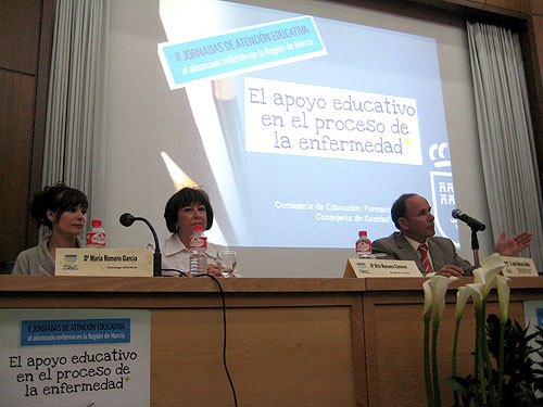 D’Genes presente en las II jornadas de atención educativa al alumnado enfermo - 1, Foto 1