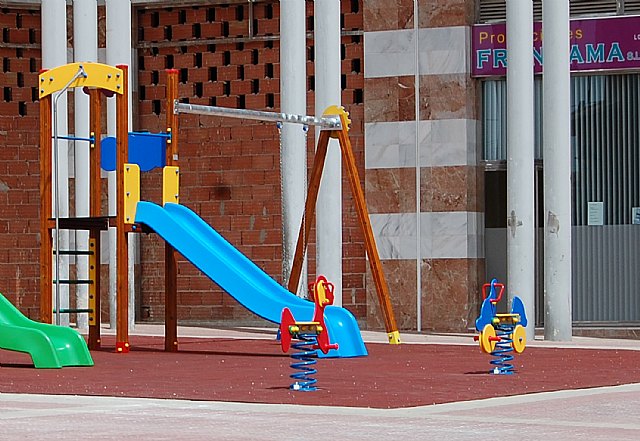 Los niños de Lorquí  cuentan con nuevas y renovadas áreas de juegos infantiles - 1, Foto 1