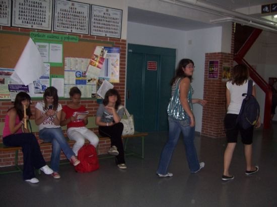 El plazo de preinscripción para el curso 2010/2011 en la extensión de la Escuela Oficial de Idiomas en Totana permanecerá  abierto desde hoy lunes 17 - 1, Foto 1