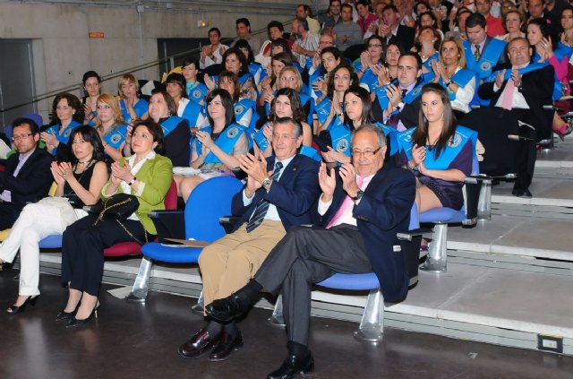 La primera promoción del grado de Turismo celebró su acto de imposición de becas - 1, Foto 1