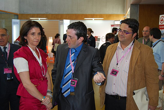 City officials attending the inauguration of the tenth edition of the Annual Forum of the Information Society Murcia "SICARM 2010", Foto 2