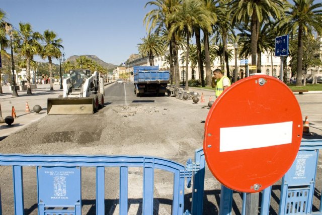 Adaptan a minusválidos el paso cebra de Héroes Cavite - 4, Foto 4