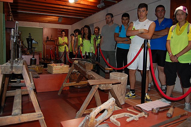 Una veintena de ciclistas visita La Torre Vieja de El Paraje - 3, Foto 3