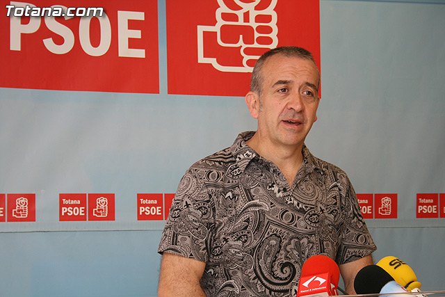 Otlora: "The proposals of the PSOE in Parliament seeking a solution to economic problems and the debt reduction", Foto 1