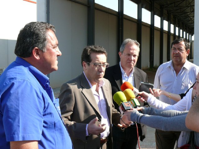 El Ayuntamiento invierte 130.000 euros en las obras de urbanización del Polígono Industrial Municipal del Cerro del Castillo - 1, Foto 1